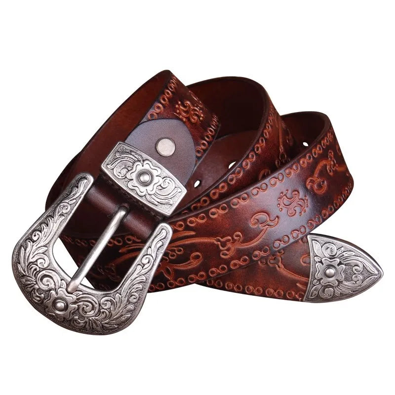 O Cinto Masculino com Fivela de Aço Emboçada oferece durabilidade e estilo. Feito em couro de alta qualidade, sua fivela robusta traz um toque sofisticado para qualquer ocasião!