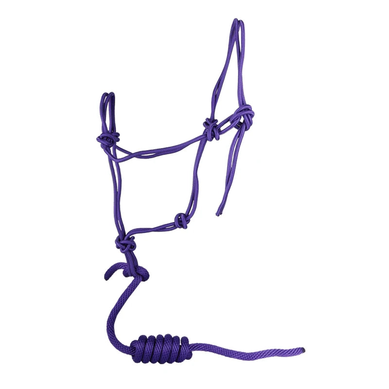 Cabresto com corda guia, ideal para conduzir e controlar seu cavalo com segurança e conforto, perfeito para passeios e treinos.