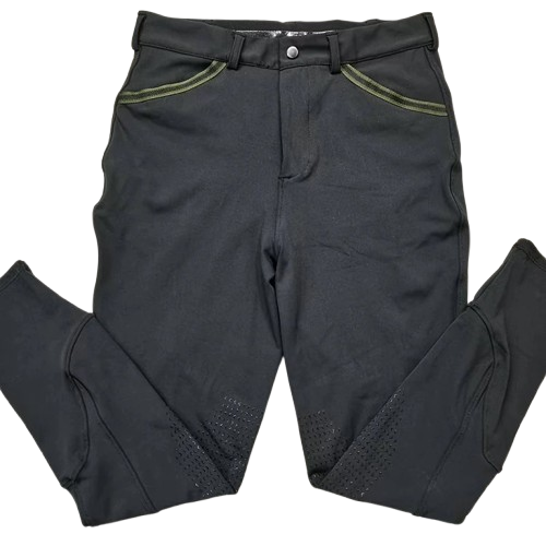 A Calça Masculina de Hipismo proporciona conforto e resistência. Com ajuste perfeito e material flexível, é ideal para treinos e competições!