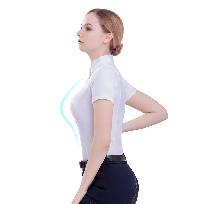 A Camiseta Curta Feminina de Hipismo oferece conforto e estilo para as amantes dos cavalos. Ideal para treinos, ela combina leveza e liberdade de movimento em cada aventura!