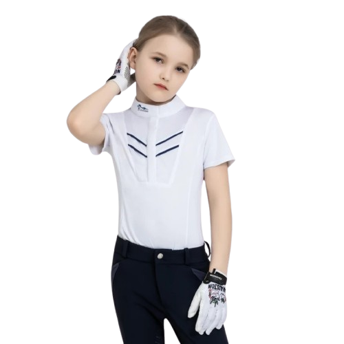 A Camiseta Infantil para Hipismo é perfeita para pequenos amantes dos cavalos! Confortável e estilosa, ela garante liberdade de movimento durante os treinos e passeios.