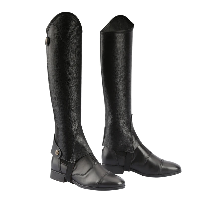 As caneleiras equestres de couro oferecem proteção e conforto, ideais para diversas atividades esportivas. Com design versátil, são perfeitas para quem busca estilo e resistência.