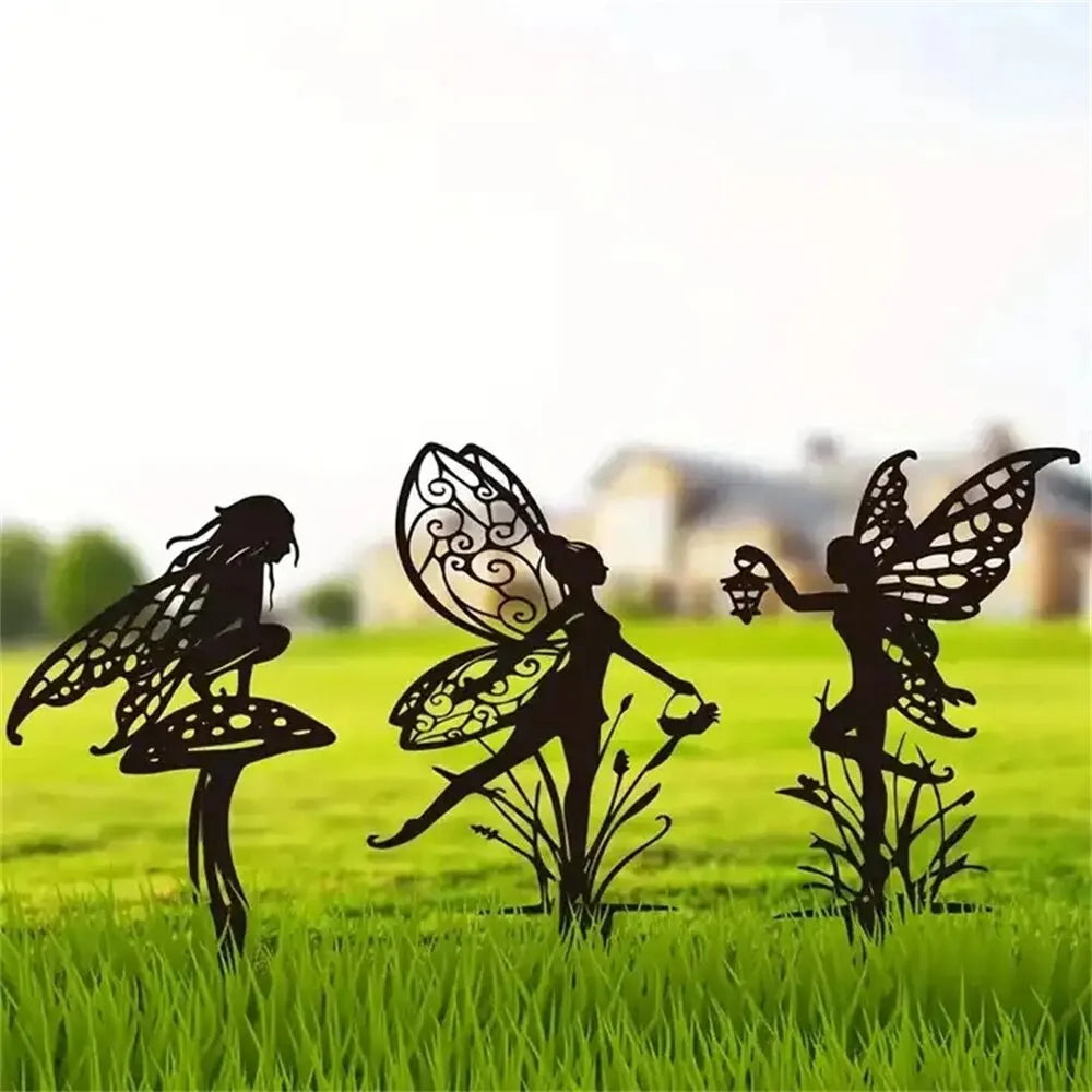 Adicione um toque de beleza e fantasia com essas fadas decorativas. Perfeitas para transformar seu espaço ao ar livre.