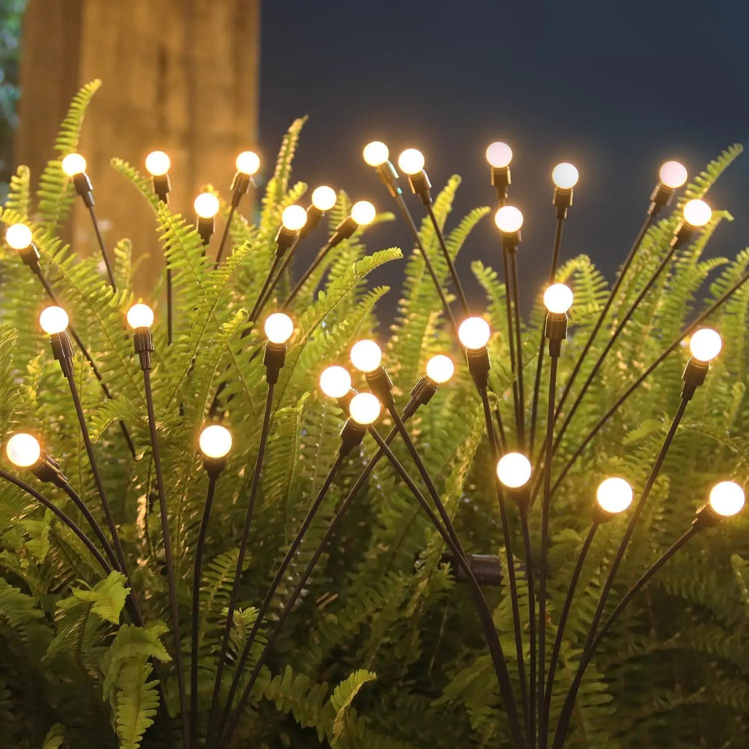 Ilumine seu jardim com as Luzes de Jardim Solar Firefly! Impermeáveis e vibrantes, criam um ambiente mágico. Disponíveis em 8 ou 10 LEDs, são sustentáveis e fáceis de instalar!